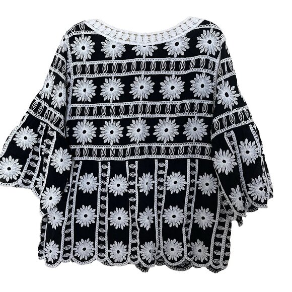 Kindred Black White Embroidered Blouse Top XL Cottagecore Boho Bell Sleeve - Picture 3 of 10